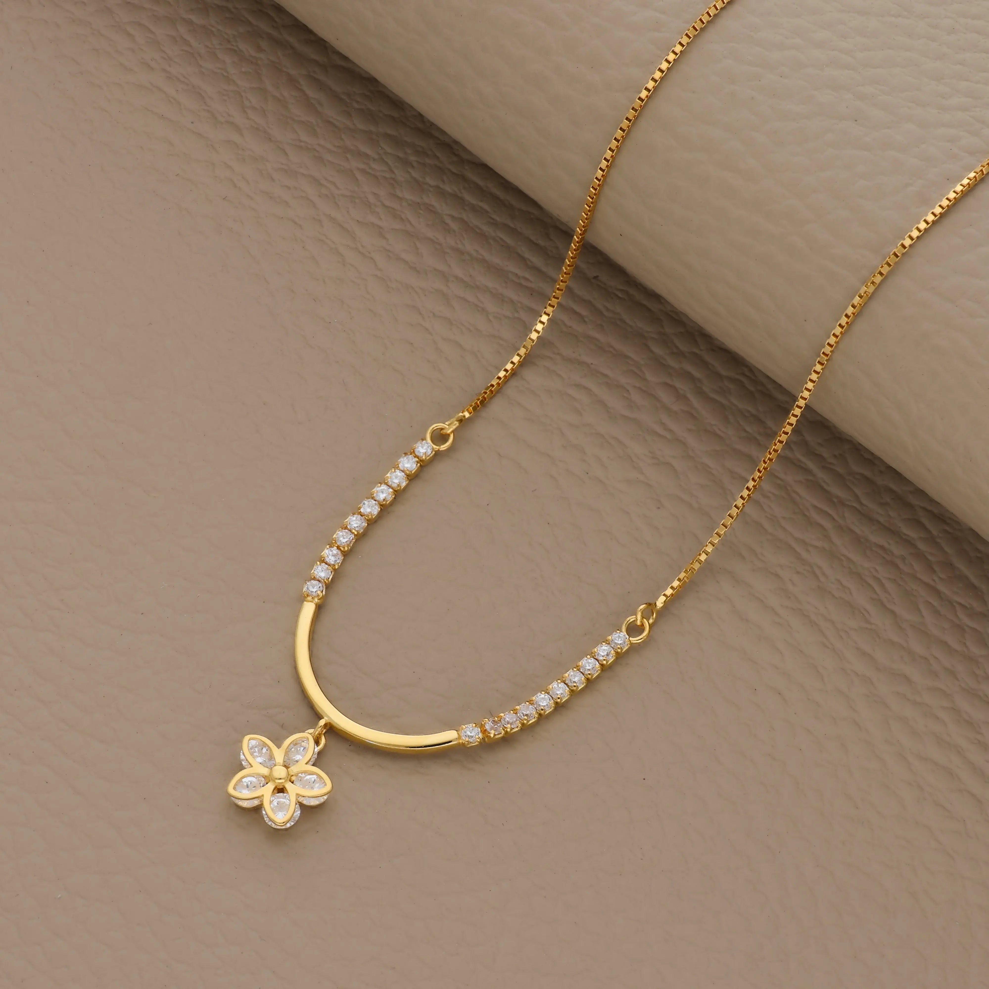 925 Sterling Silver Flower Charm Necklace