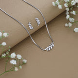 Leafy Glow Silver Necklace Set