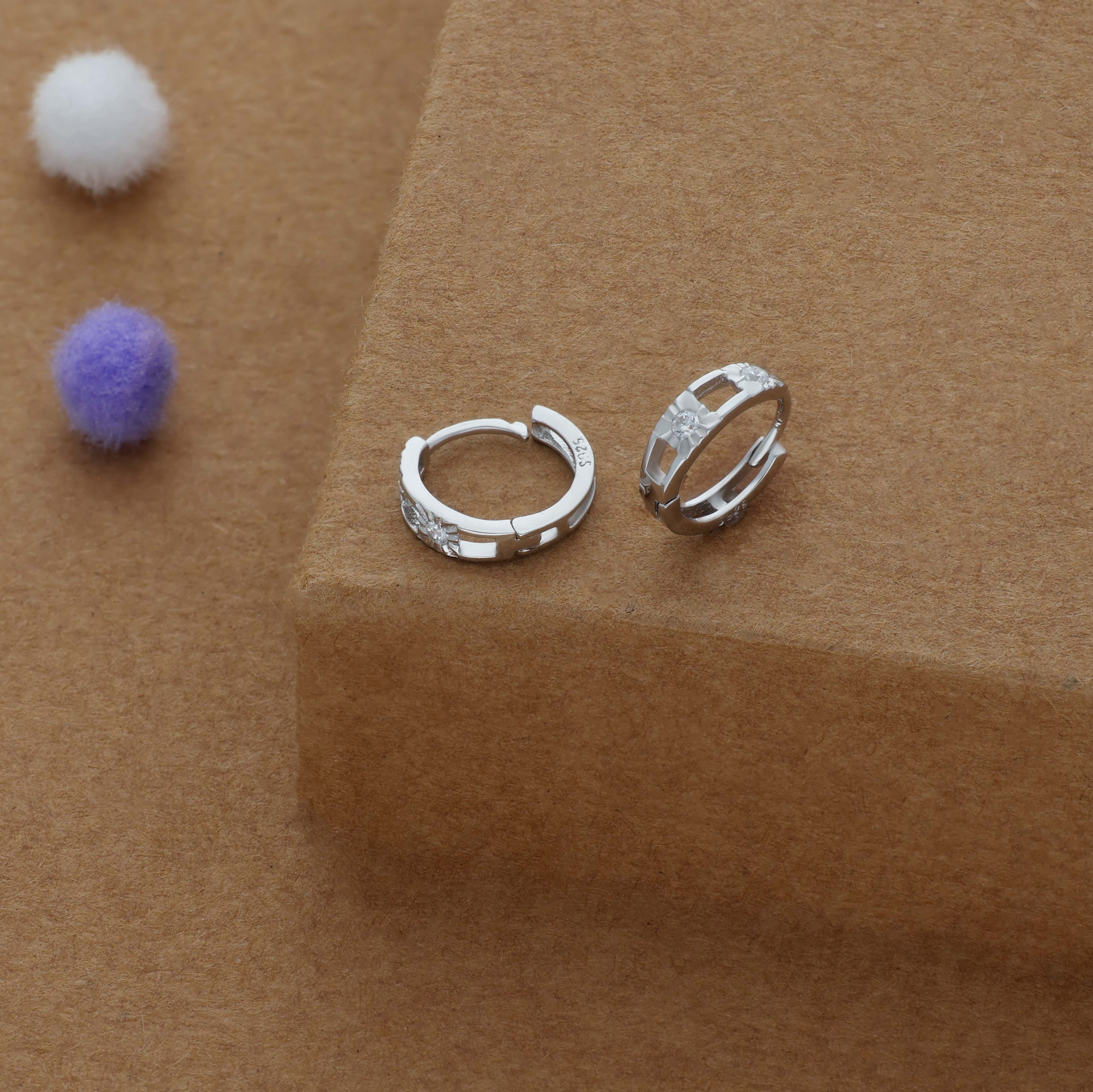 Sleek Dot 925 Silver Hoop Earring