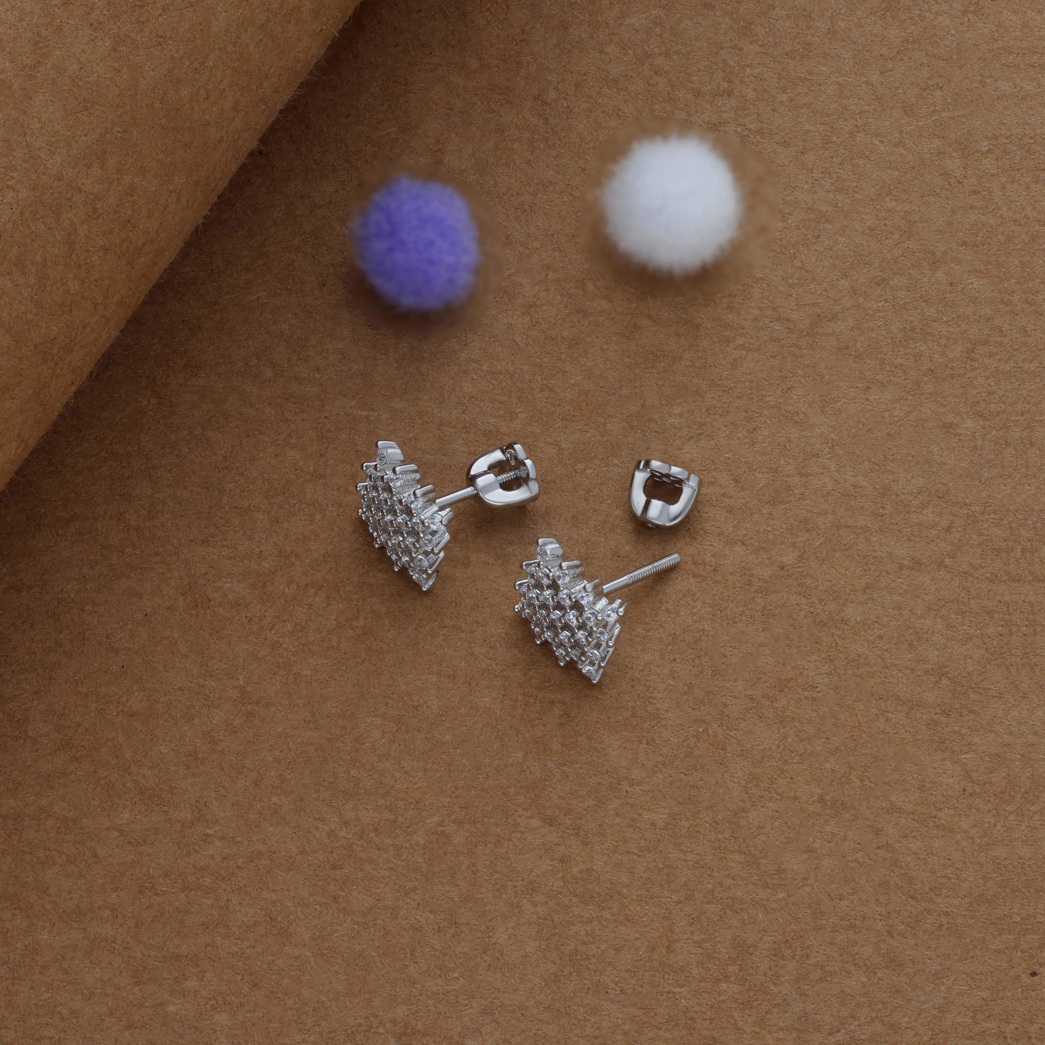 Glittering Snow 925 Silver Stud Earring