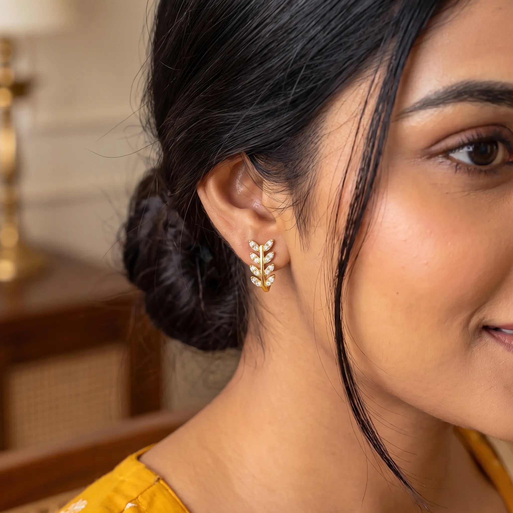 925 Sterling Silver Leaf J Type Earrings