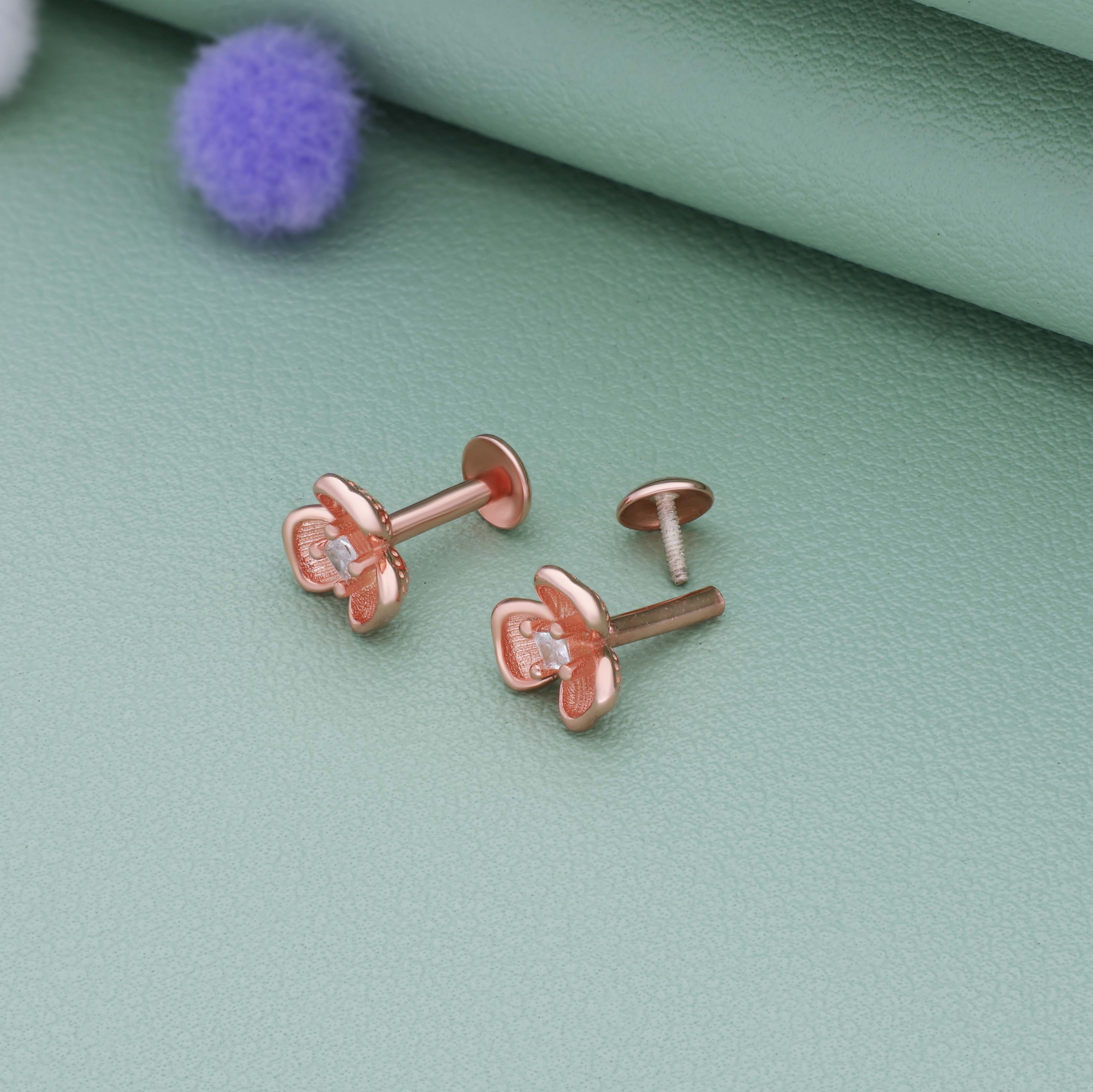 Hearty Charm Flower 925 Silver Stud Earring