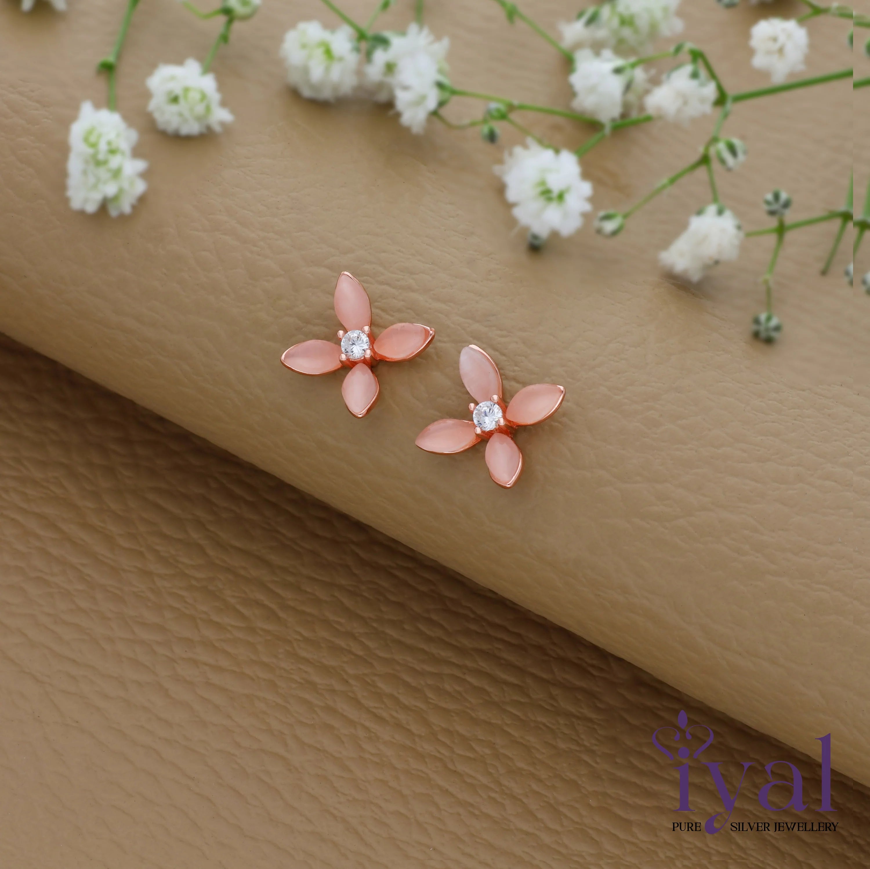 Alluring 925 Silver Stud